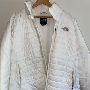 white north face jacket/coat